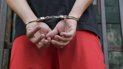 В Алматы задержали подозреваемых в фиктивных сделках на тендеры