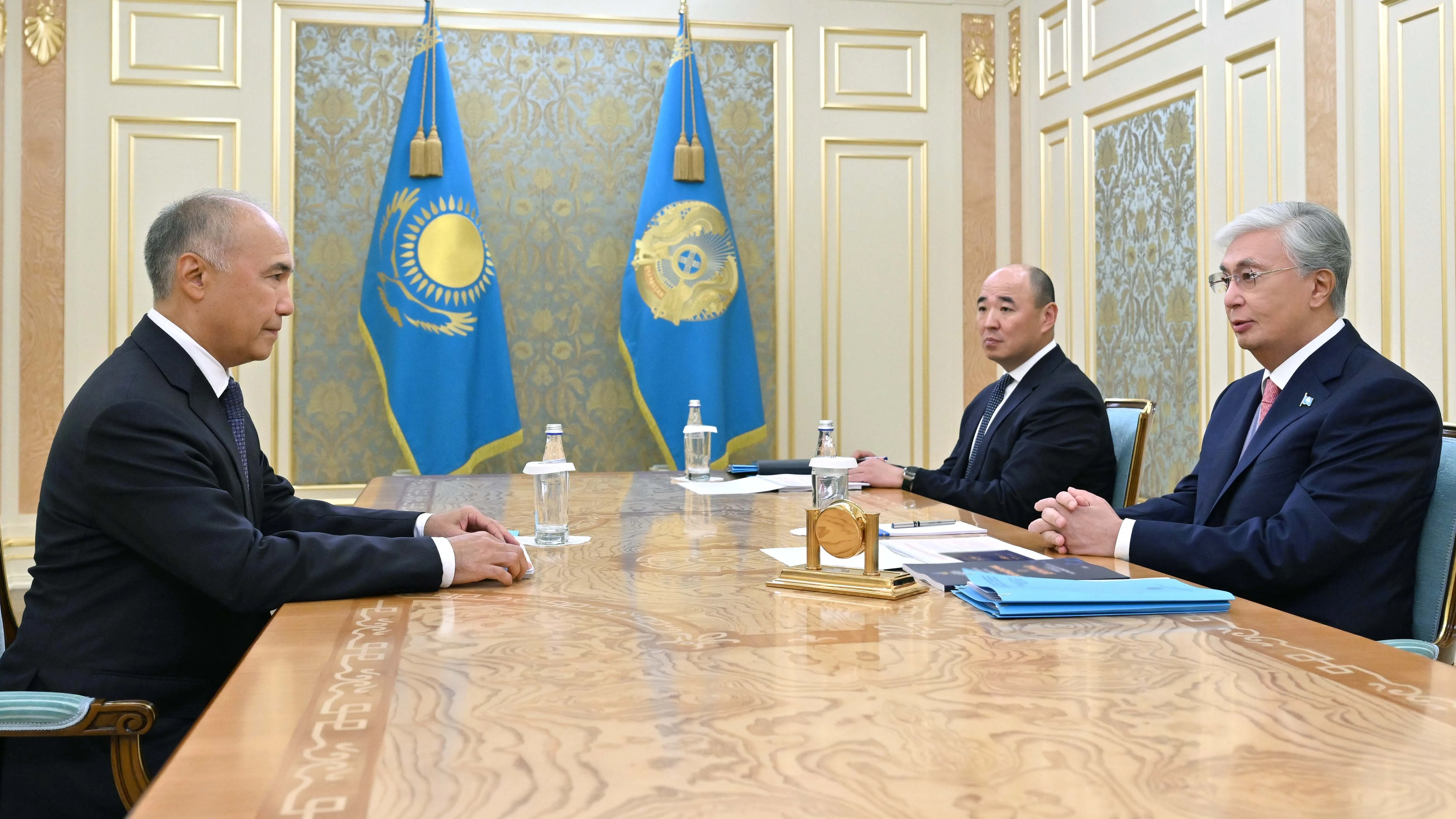 Токаев принял уполномоченного по защите прав предпринимателей Токаев принял уполномоченного по защите прав предпринимателей фото на taspanews.kz от 08 августа 2025 14:10