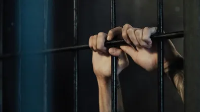 Мошенника из Казахстана обнаружили в Бишкеке: его экстрадировали обратно