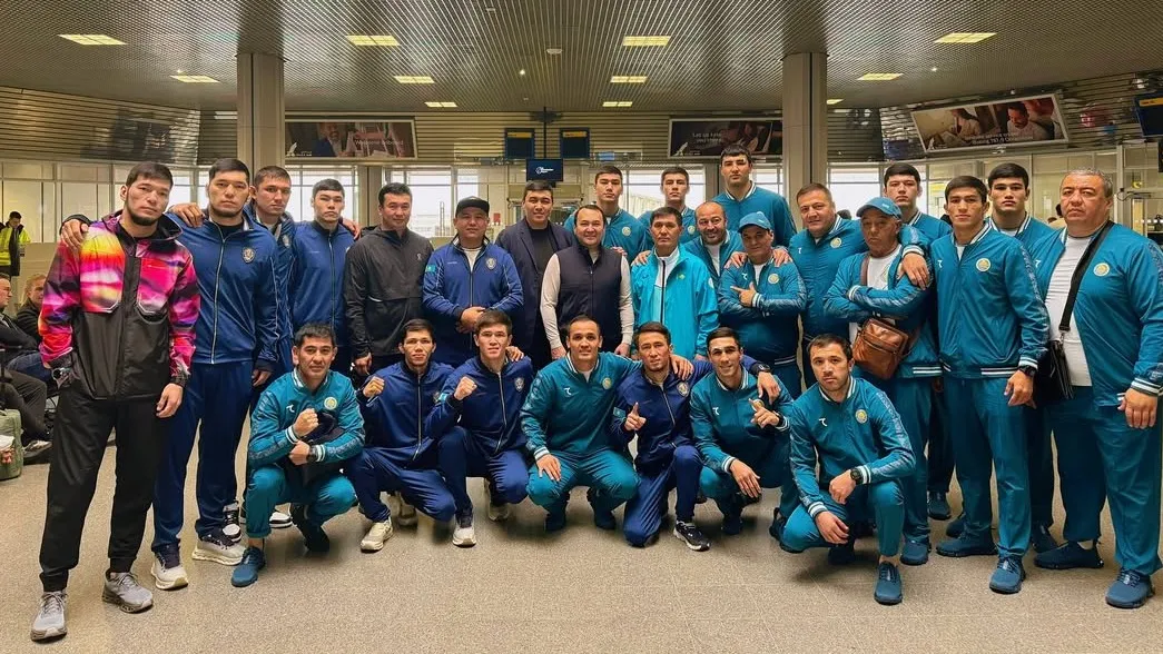 Генсек НОК показал дружеское фото сборных Казахстана и Узбекистана после ЧМ фото на taspanews.kz от 16 сентября 2025 09:19