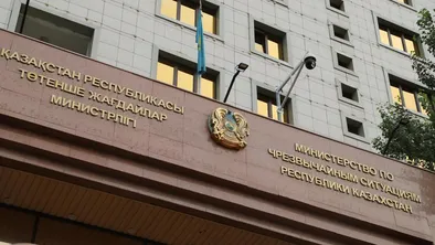 Правительство усиливает социальную защиту работников МЧС
