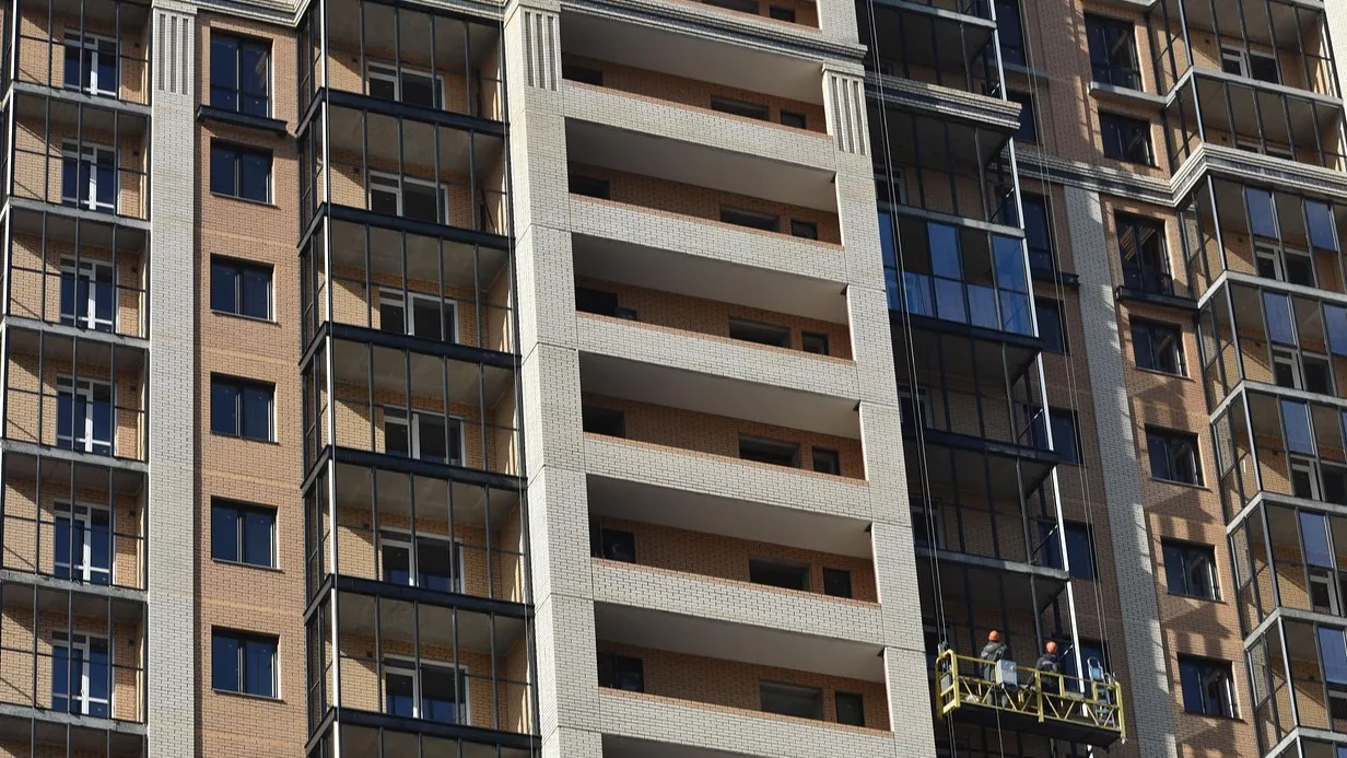 В Актау застройщик обманул вкладчиков на 5,5 млрд тенге фото на taspanews.kz от 17 октября 2025 15:42