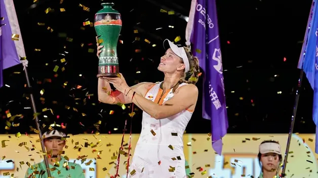 Елена Рыбакина благодаря победе в Китае приблизилась к Итоговому чемпионату WTA