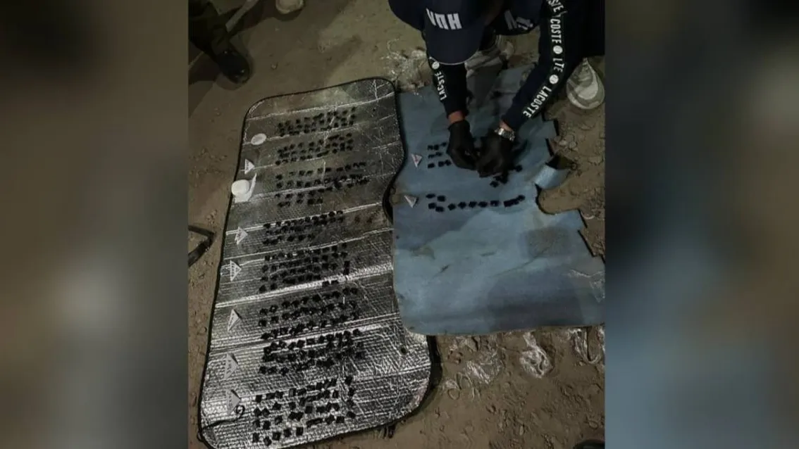 "Мефедрон и альфа": полкило наркотиков нашли в Актау фото на taspanews.kz от 24 октября 2025 09:55