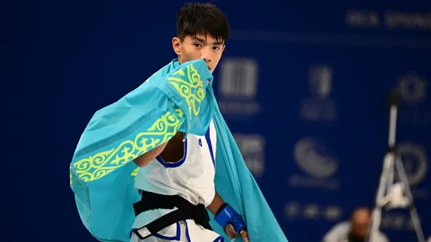 Казахстанец выиграл второе золото по ММА на юношеской Азиаде