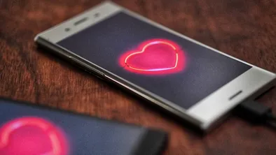 Иллюстративное фото В Алматы подросток пострадала из-за сайта для знакомств