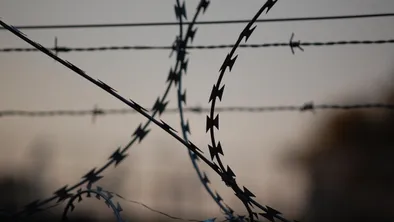 Иллюстративное фото Участника ОПГ экстрадировали из России