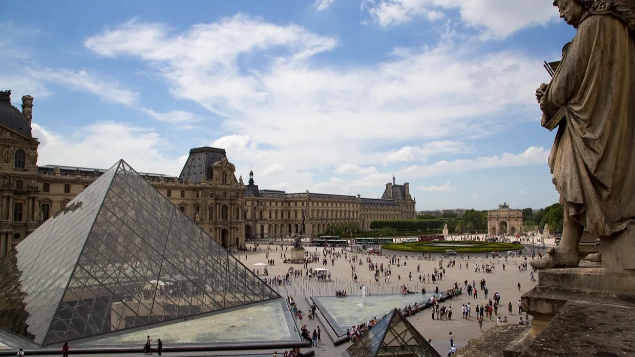 Грабители Лувра оказались мелкими преступниками фото на taspanews.kz от 03 ноября 2025 09:22