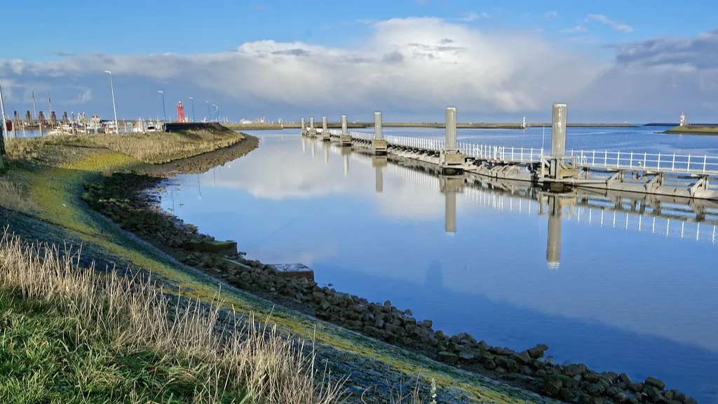 В Тепличном починят дамбу: Правительство выделило 1,4 млрд тенге фото на taspanews.kz от 03 ноября 2025 09:32