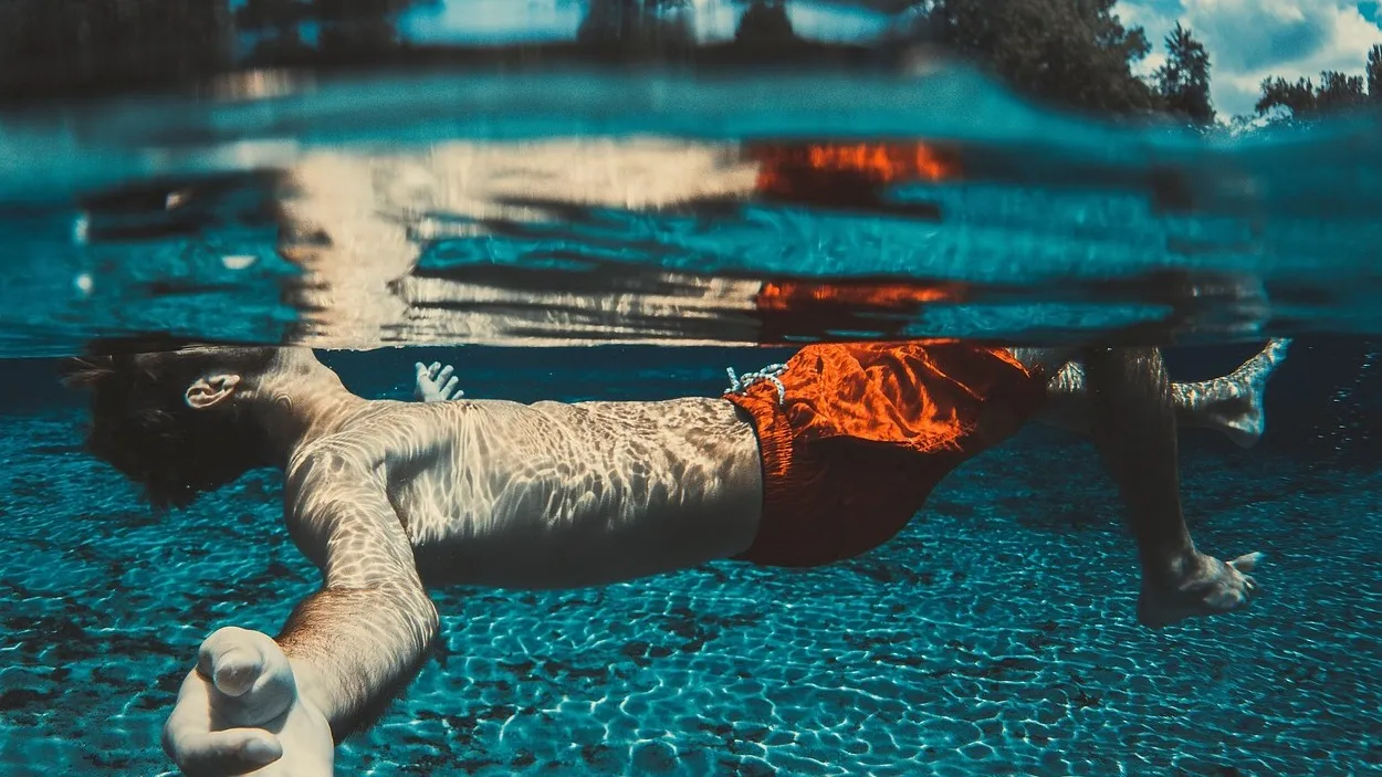 В школах хотят ввести уроки плавания фото на taspanews.kz от 04 ноября 2025 12:19