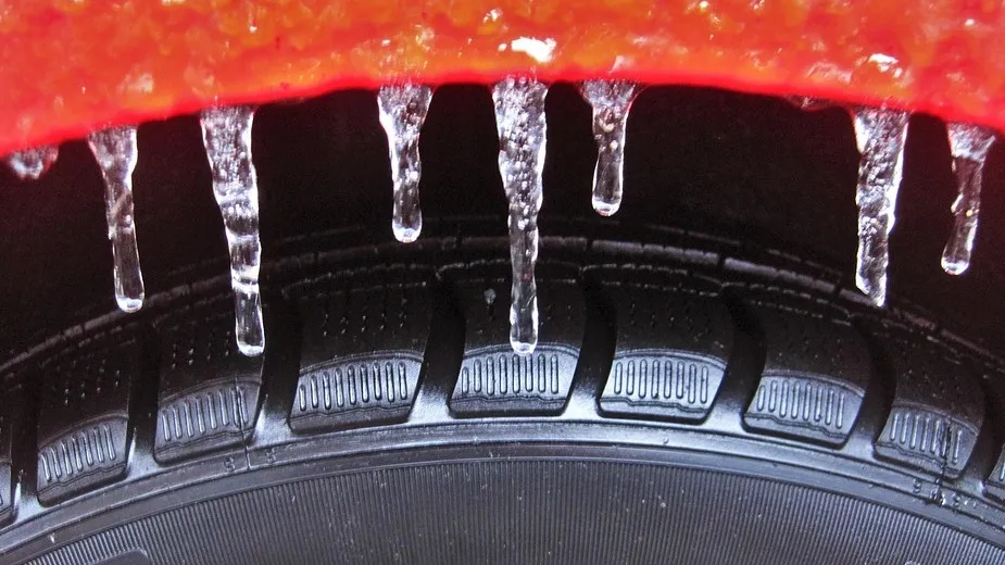 Дорожная полиция проводит массовые проверки в Акмолинской области фото на taspanews.kz от 04 ноября 2025 15:50