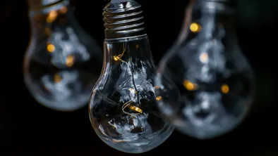 В Алматы из-за снега частично отключился свет