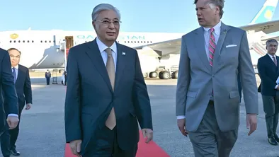 Токаев прилетел в Вашингтон