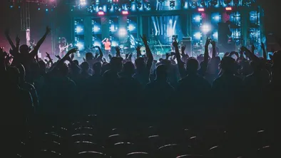 В Сенате предложили запретить петь под фонограмму