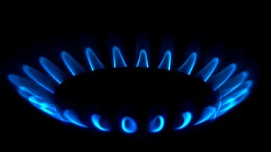 В Алматы водитель сломал газопровод