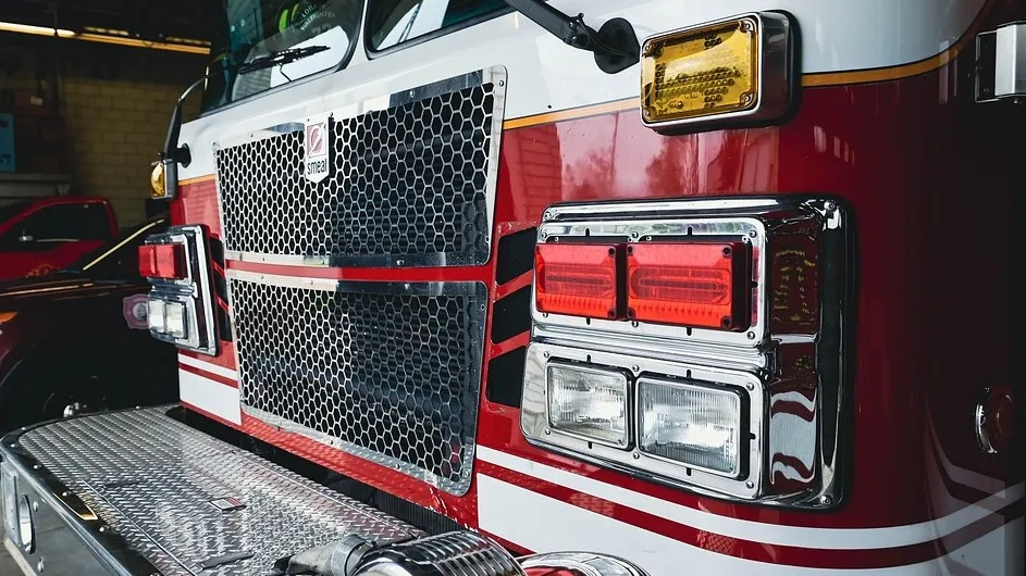 В Алматы тушат пожар на мебельном цехе фото на taspanews.kz от 10 ноября 2025 14:17