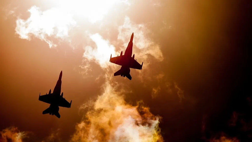 В Турции упал военный самолет: погибли 20 человек фото на taspanews.kz от 12 ноября 2025 10:05