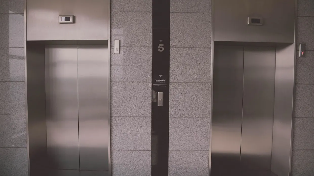 Сорванный лифт в Астане: один погиб, двое в больнице фото на taspanews.kz от 14 ноября 2025 08:50