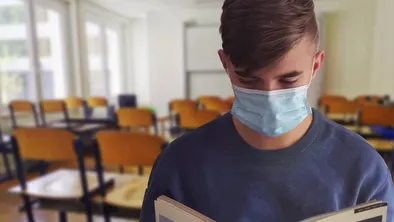 Перейдут ли столичные школьники на дистанционку?