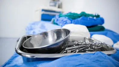 Больницы Алматы перешли на усиленный режим работы