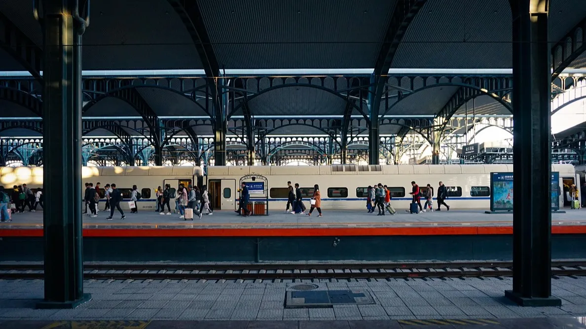 Ремонт вокзала Алматы - 1 прокомментировал аким города фото на taspanews.kz от 18 ноября 2025 16:02