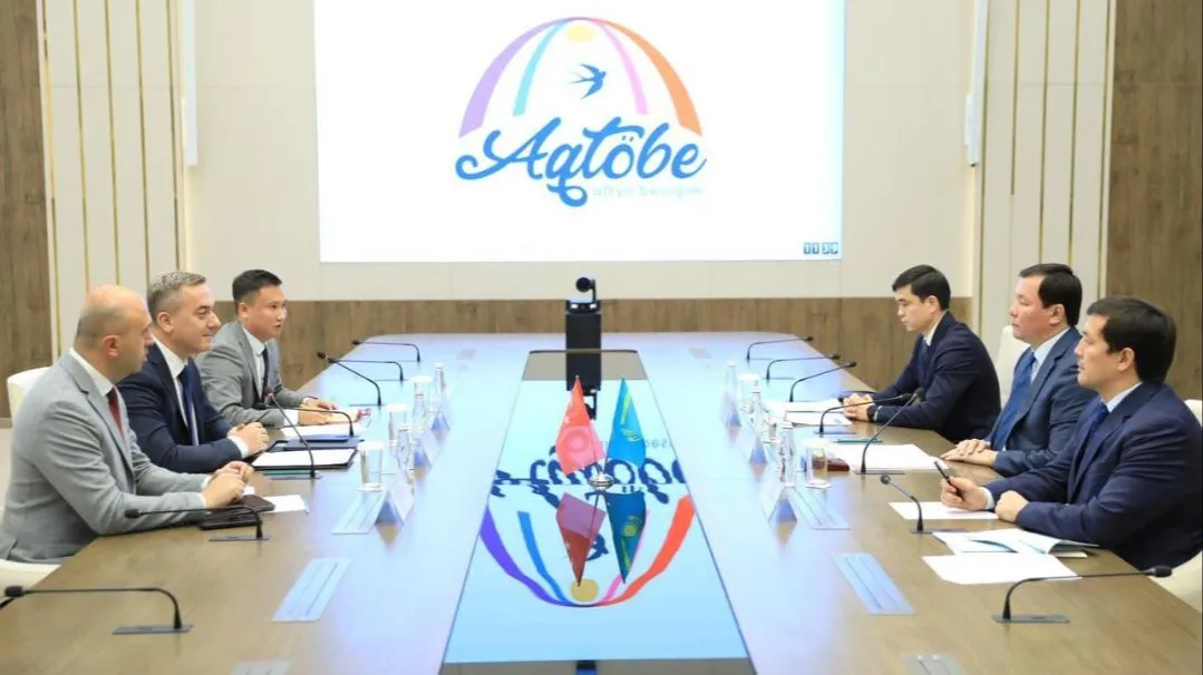 Асхат Шахаров встретился с представителями компании Coca-Cola Içecek Kazakhstan  фото на taspanews.kz от 21 ноября 2025 14:13