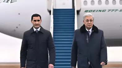 Токаев встретил главу Туркменистана