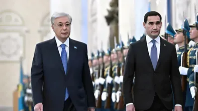 Состоялись переговоры Главы Государства и президента Туркменистана