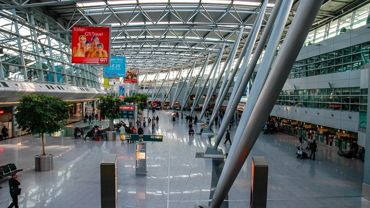 Иностранца с наркотиками задержали в аэропорту Алматы фото на taspanews.kz от 27 ноября 2025 11:16