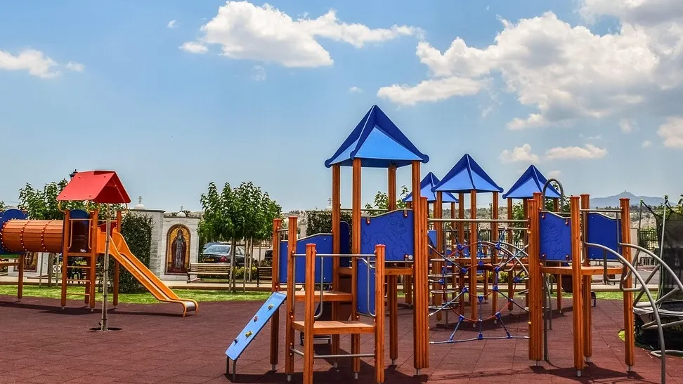 Избиение ребенка на детской площадке в Алматы: заведено уголовное дело фото на taspanews.kz от 01 декабря 2025 12:31