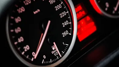 В МВД опровергли фейк о штрафах за скорость выше 66 км/ч