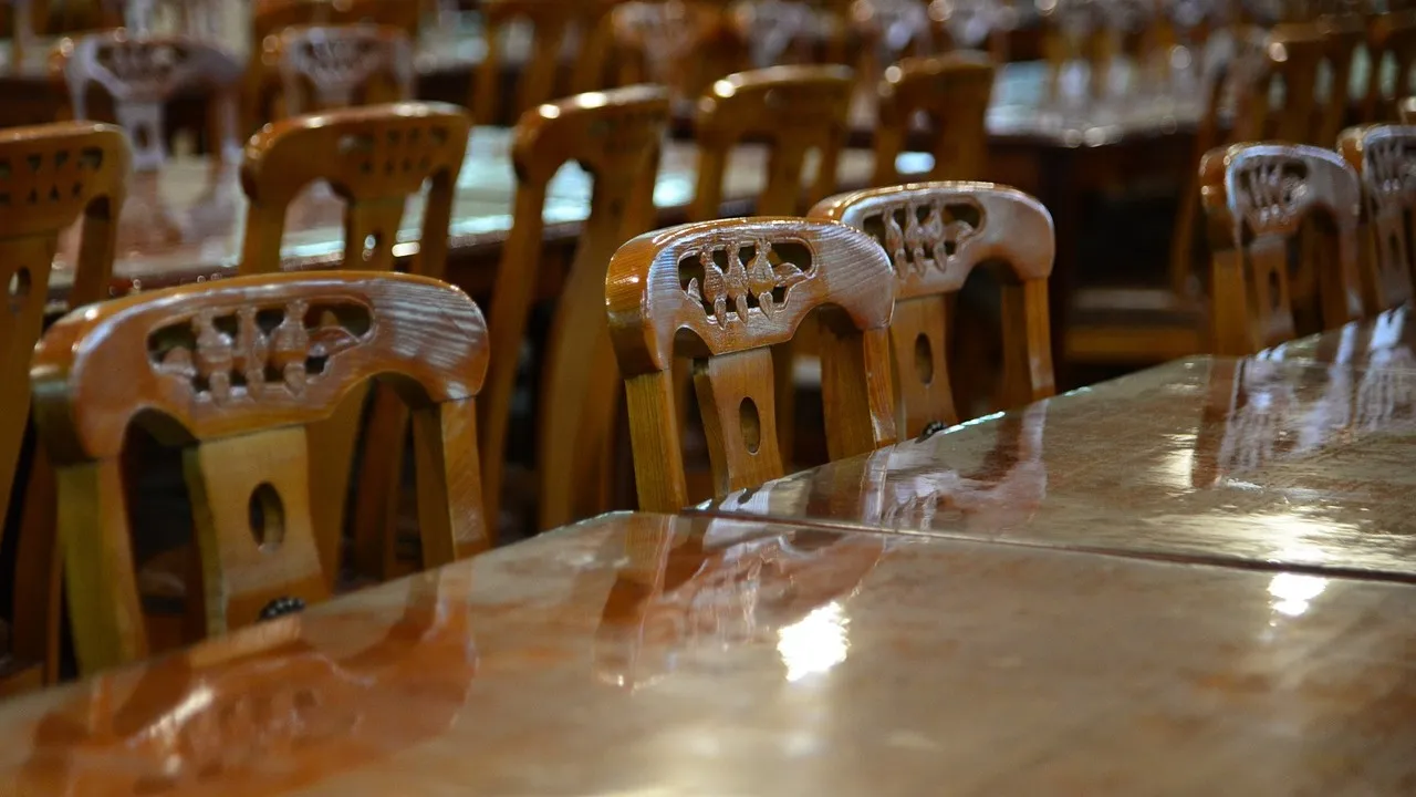 В СКО уволили директора одной из школ из-за тараканов в столовой фото на taspanews.kz от 03 декабря 2025 09:02