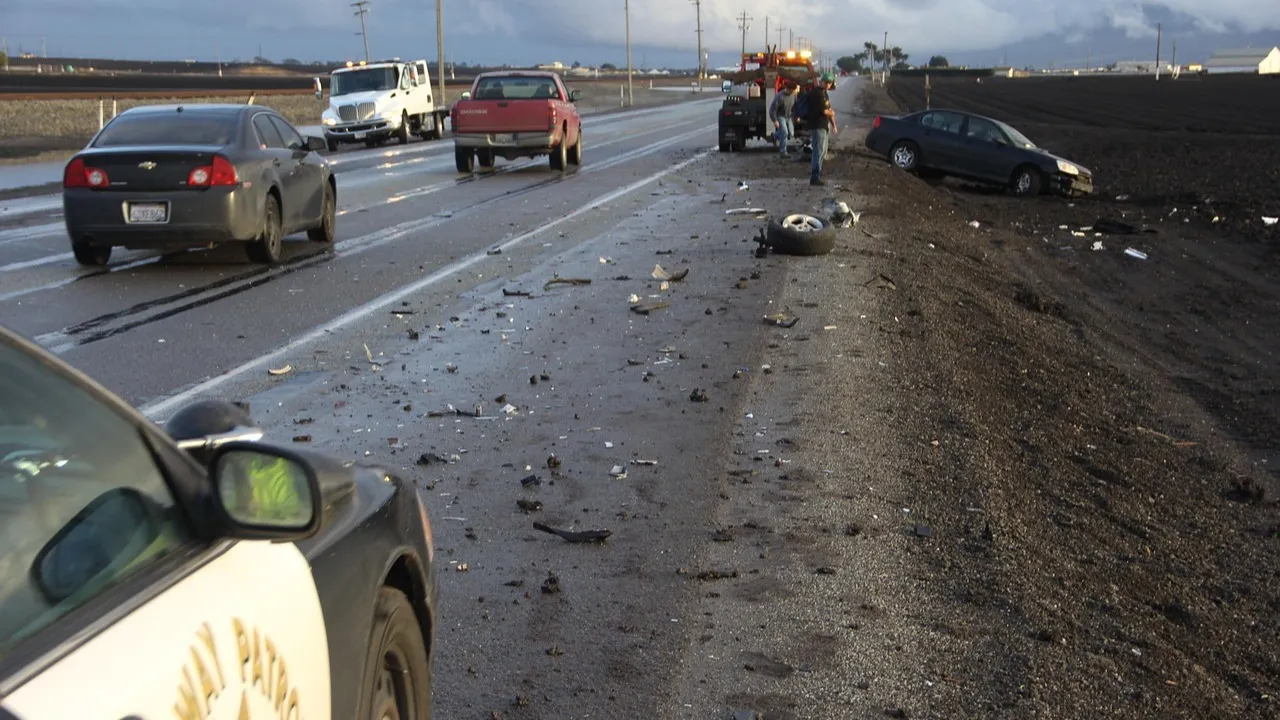 В Алматинской области произошла авария с туристами: один из них погиб фото на taspanews.kz от 03 декабря 2025 12:03