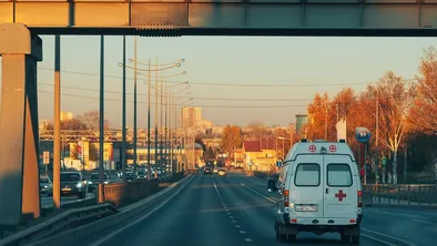 В Алматы произошло смертельное ДТП с участием скорой