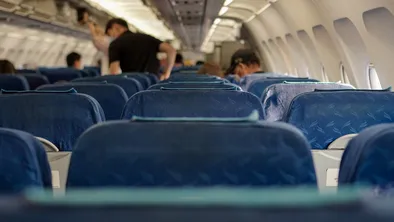 Самолет FlyArystan из-за непогоды вернулся обратно в аэропорт Астаны