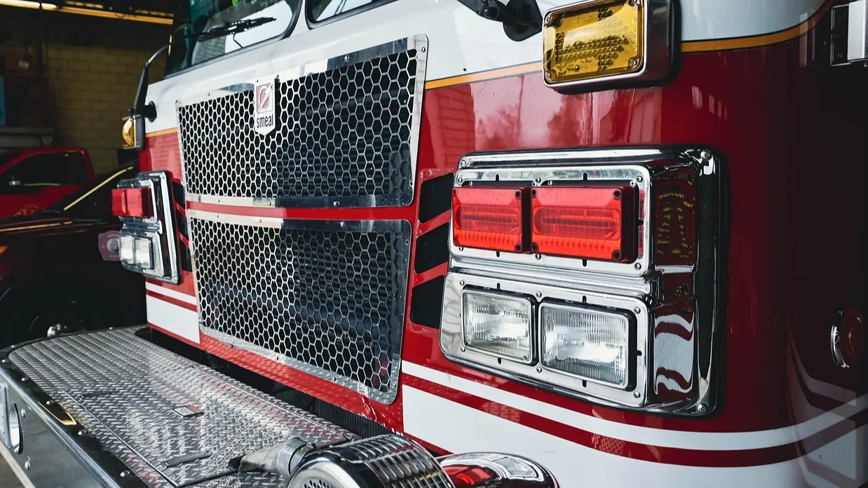 В Астане потушили крупный пожар в гостинице фото на taspanews.kz от 04 декабря 2025 08:34