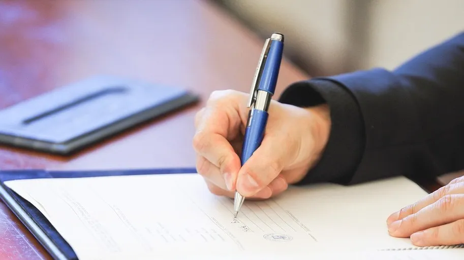 Казахстанцы стали все чаще менять фамилии фото на taspanews.kz от 08 декабря 2025 14:23