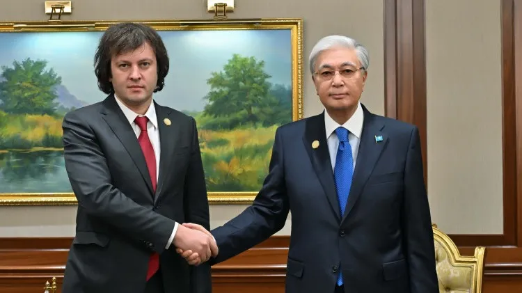 Токаев переговорил с премьером Грузии фото на taspanews.kz от 12 декабря 2025 15:43