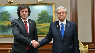 Токаев переговорил с премьером Грузии