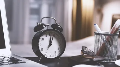 Вернуть время требуют казахстанские строители