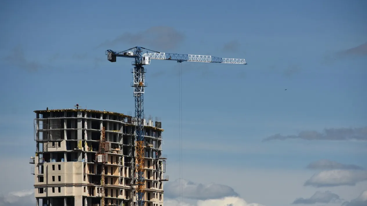 В Астане рабочий погиб на стройке фото на taspanews.kz от 15 декабря 2025 08:27