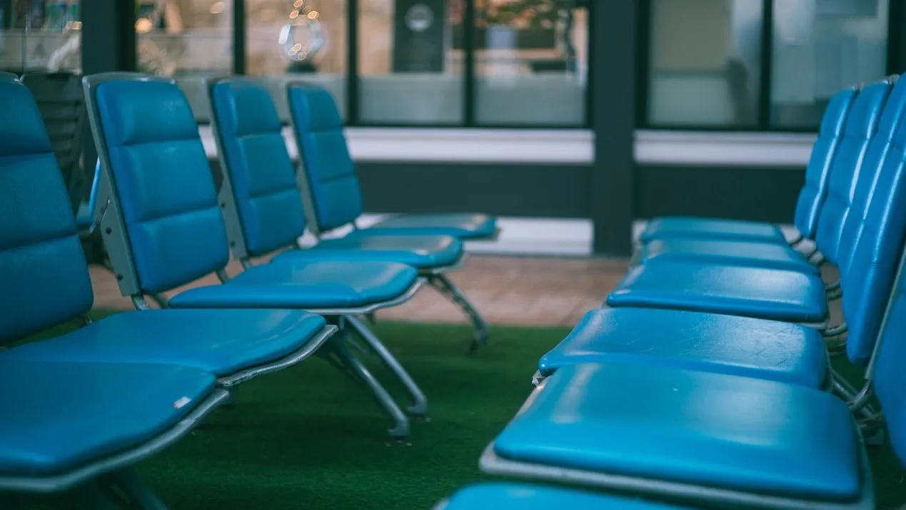 В столичном аэропорту обратились к пассажирам на фоне непогоды фото на taspanews.kz от 15 декабря 2025 13:23