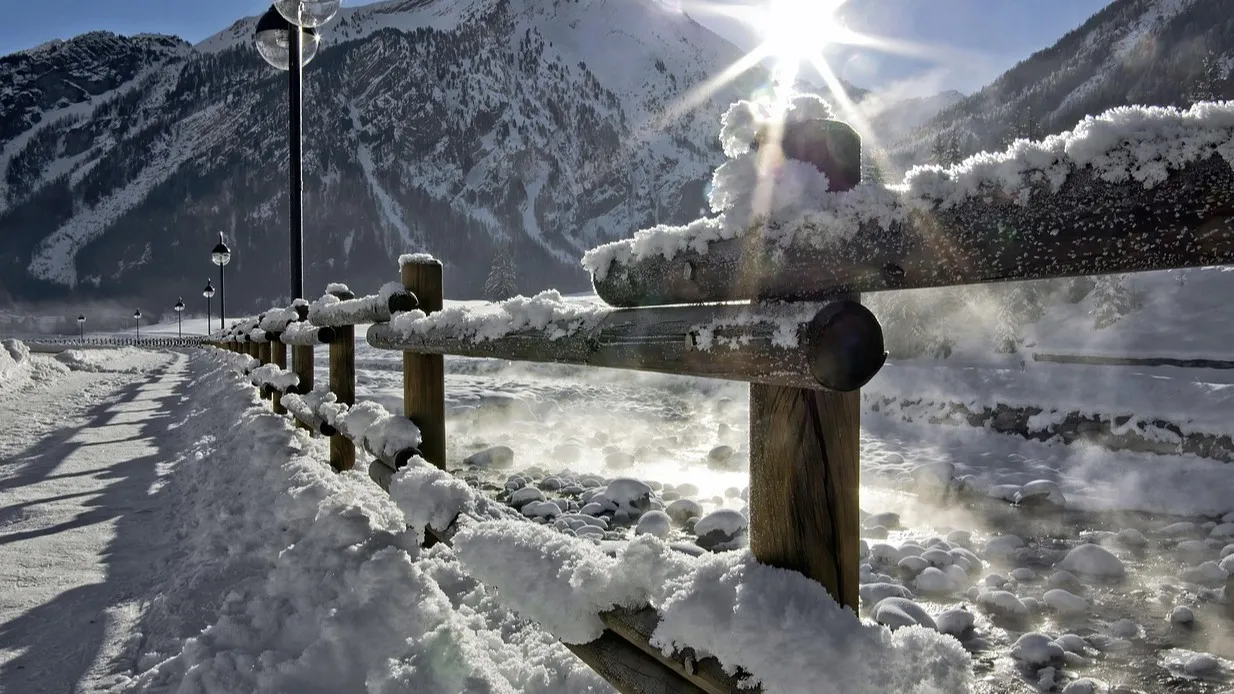 Дождь со снегопадом: погода на сегодня в Астане, Алматы и Шымкенте фото на taspanews.kz от 18 декабря 2025 08:25