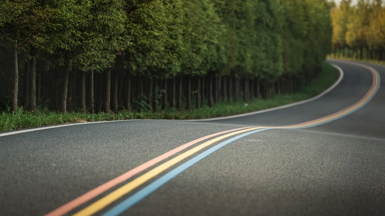 Жители Алматы перечислили самые проблемные дорожные участки города фото на taspanews.kz от 19 декабря 2025 11:14