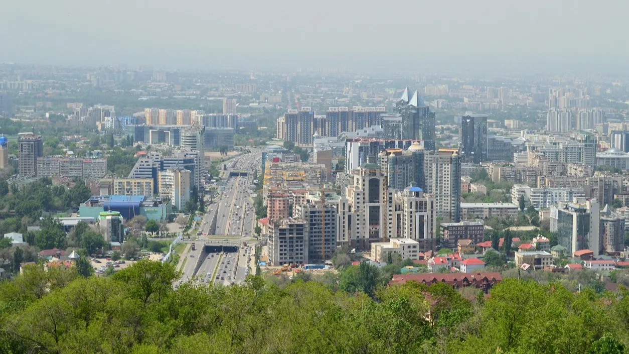 Депутат мажилиса сообщил, как в акимате Алматы будут решать вопрос повышенного траффика на дорогах фото на taspanews.kz от 22 декабря 2025 14:27