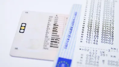 Жительница Актюбинской области оформляла фальшивые страховки для авто