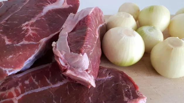 Глава МНЭ ответил, подорожает ли мясо в 2026 году