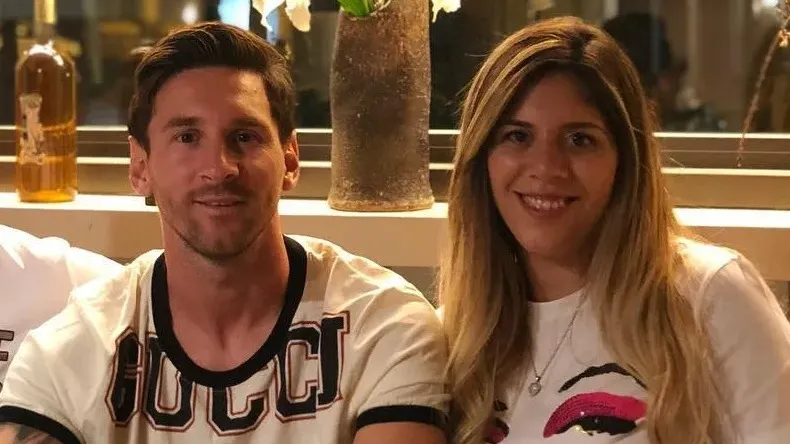 Lionel Messi mit seiner Schwester Maria Sol фото на taspanews.kz от 24 декабря 2025 14:13