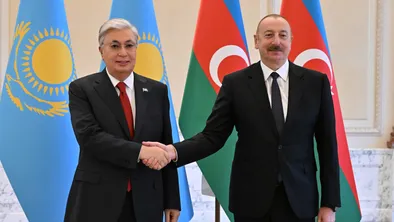 Токаев поздравил по телефону главу Азербайджана