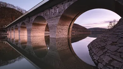 В Туркестанской области подростка осудили за насилие над малолетним ребенком